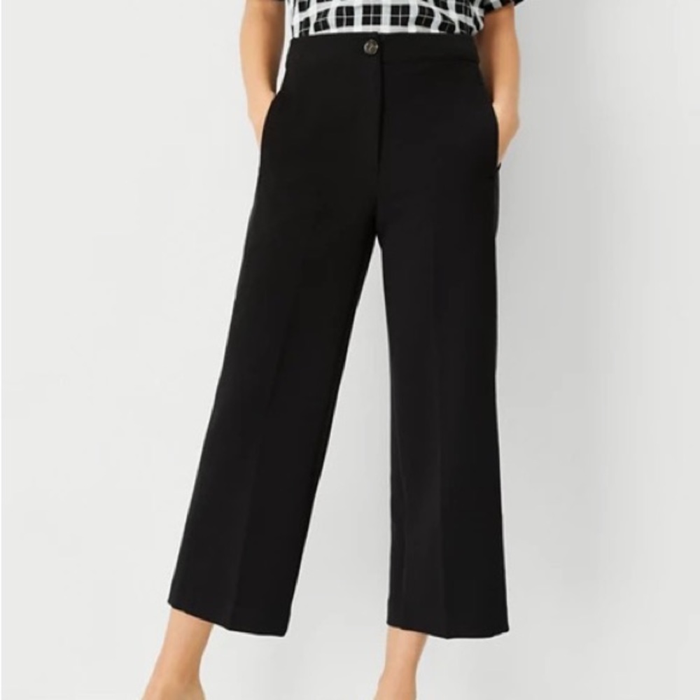 Ann Taylor - Wide Leg Crop Pant 6 Tall